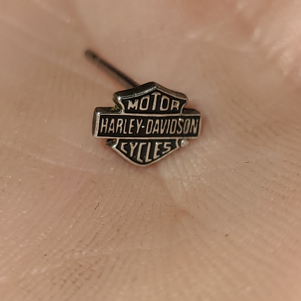 Sterling 925 Harley Davidson Nose Ring - Picture 2 of 5